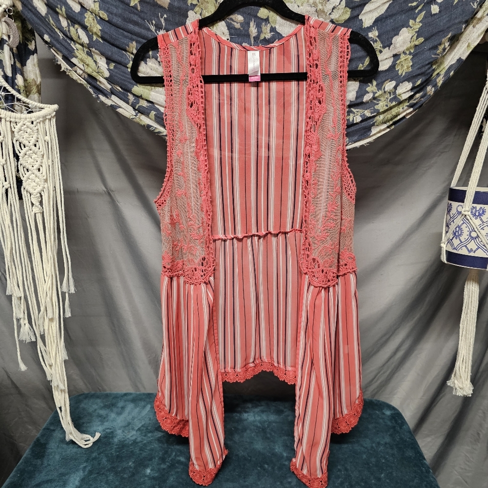 3/$10 Sheer Lacey Embroidered Open Front Vest size XXL/2XL